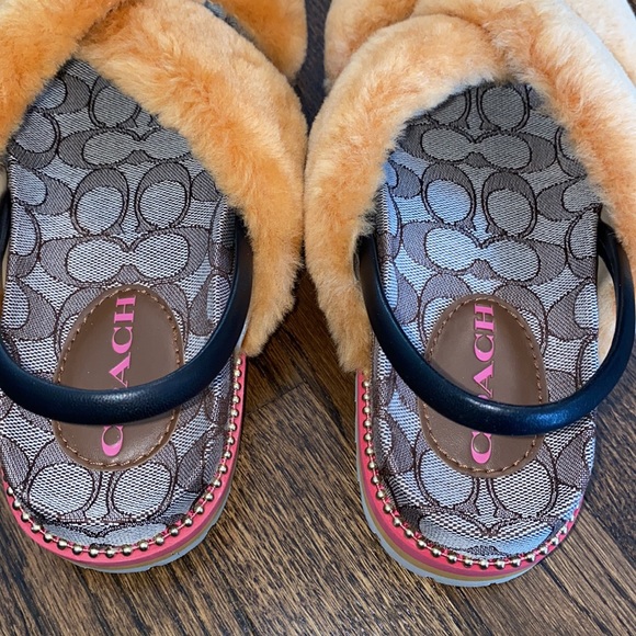 Coach Shearling Signature Tally Sandal With Leather Strap Size 9B - Picture 10 of 10
